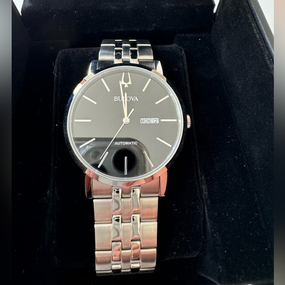 Bulova Classic Automatic New American
Clipper Men's 96C132 - Picture 1 of 11